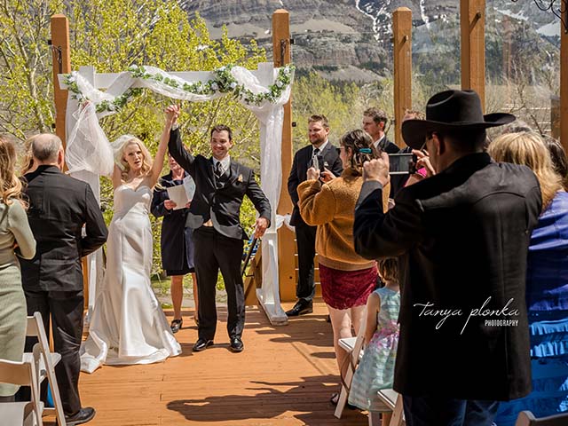 Our Mountain View Patio hosting a summer wedding.